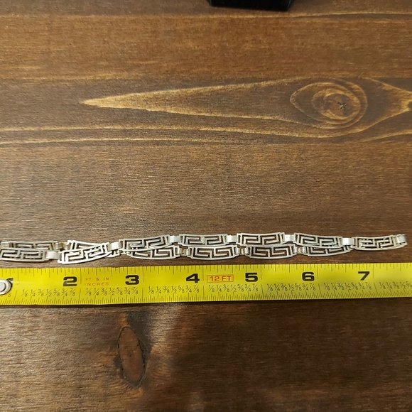 Mexican 925 Silver Greek Infinity Key Necklace - Picture 7 of 9